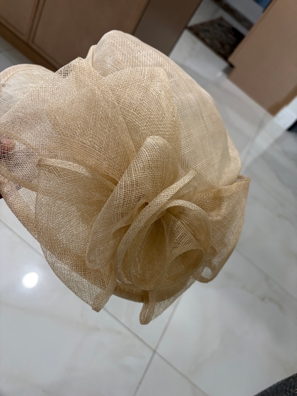 Elegant Cream Mesh Flower Fascinator - Women Accessories